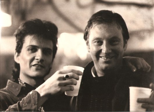 FOTO 3 - Slep and Lee Brilleaux , leader of Dr.Feelgood, during 1987 Tour Support (1)