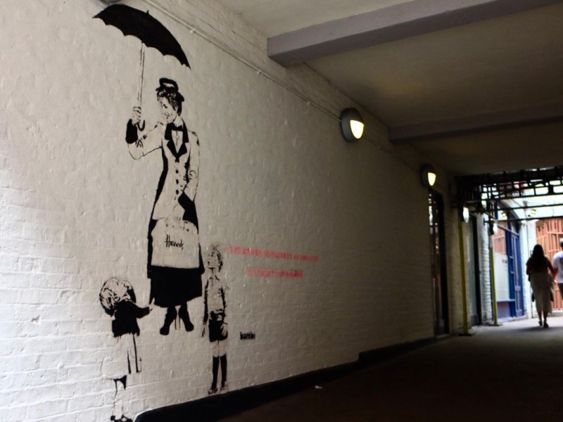 Lady Diana nei panni di Mary Poppins: l’omaggio alla principessa di Bambi